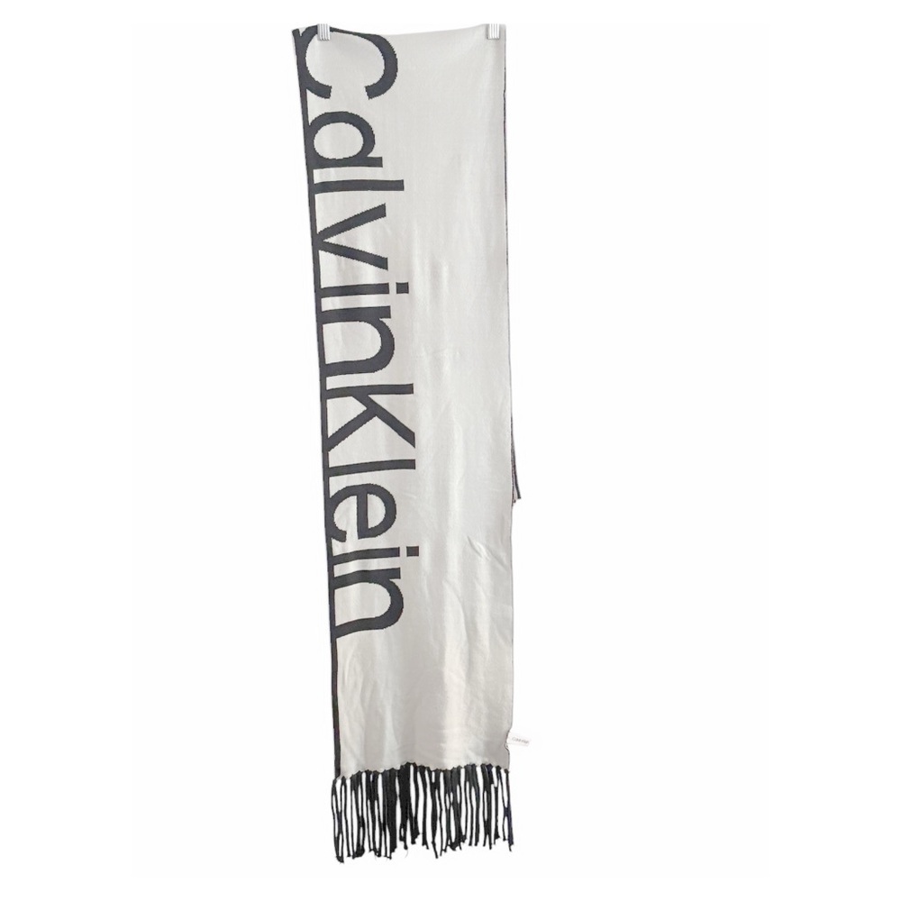 🖤Calvin Klein White and Black Scarf like NEW condition🖤